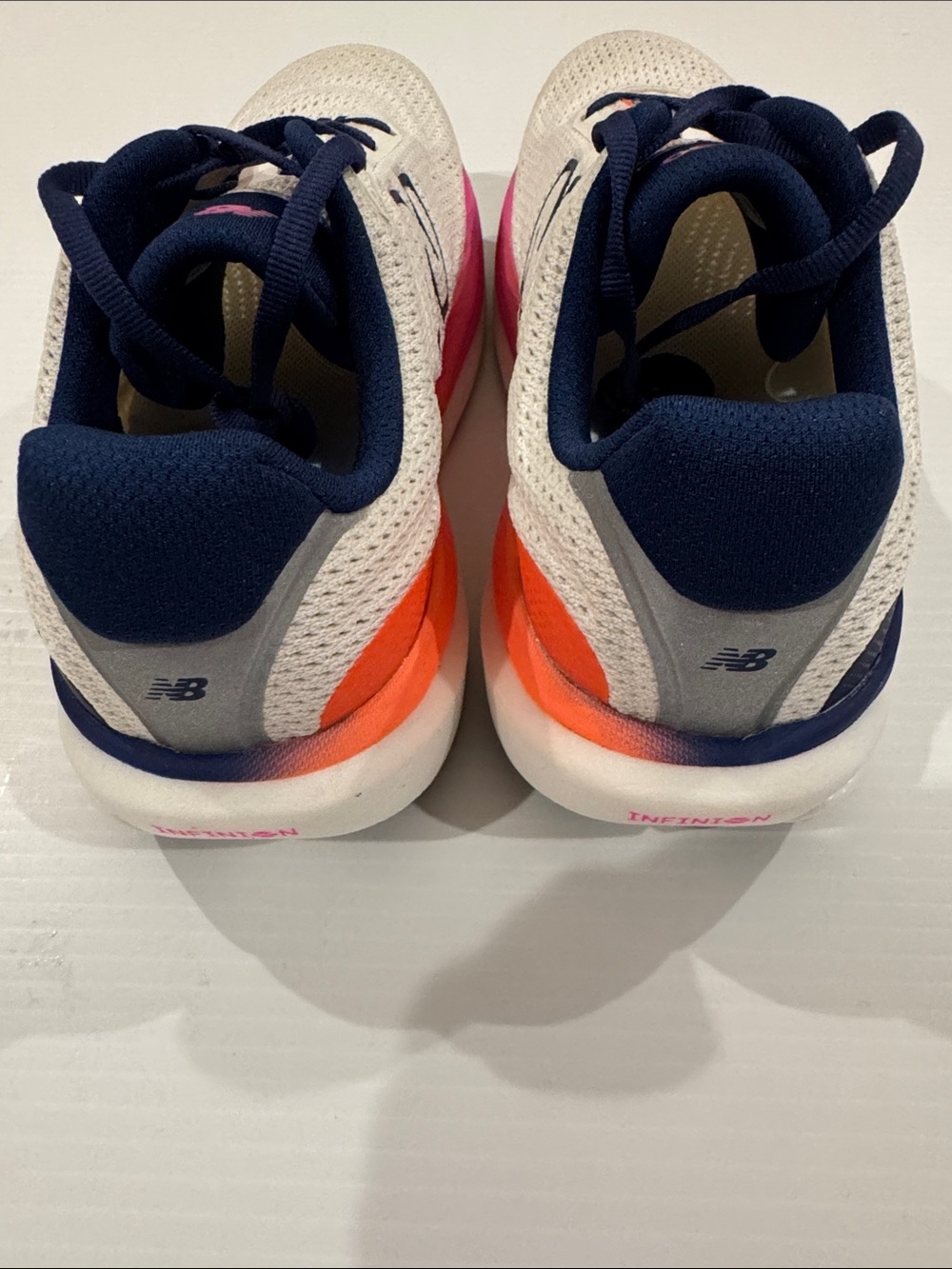 New Balance 1080v15 Women’s Size 8.5 New! - Picture 4 of 6